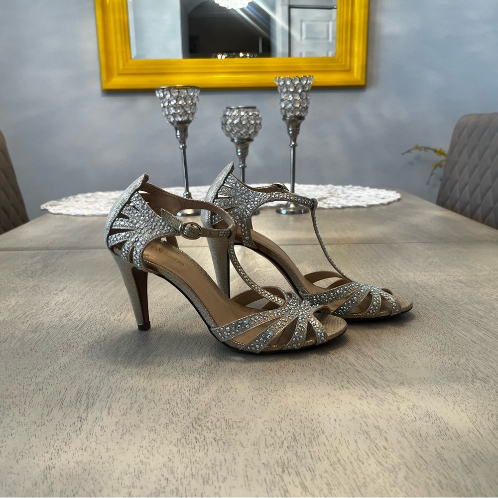 Forever Heels 👠 - Picture 6 of 9